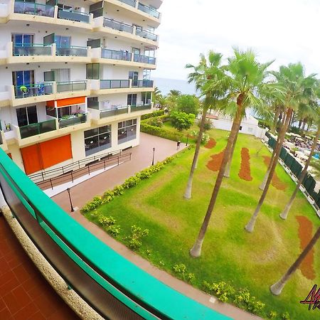 Edificio Comodoro Los Cristianos  Exterior photo
