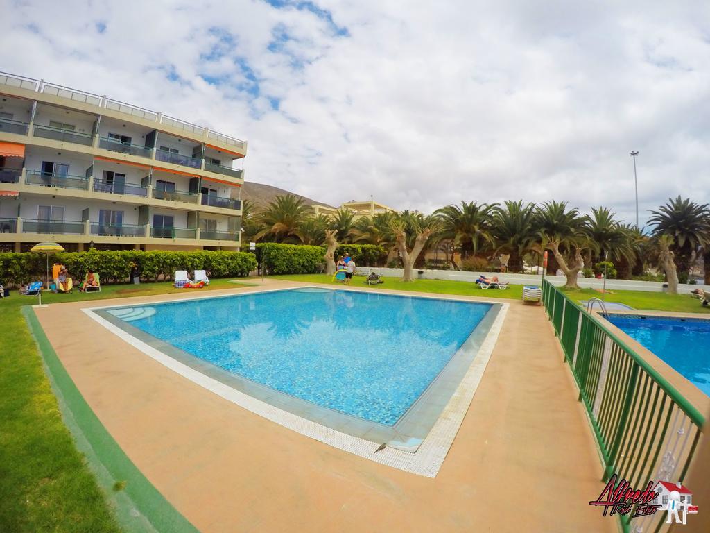 Edificio Comodoro Los Cristianos  Exterior photo
